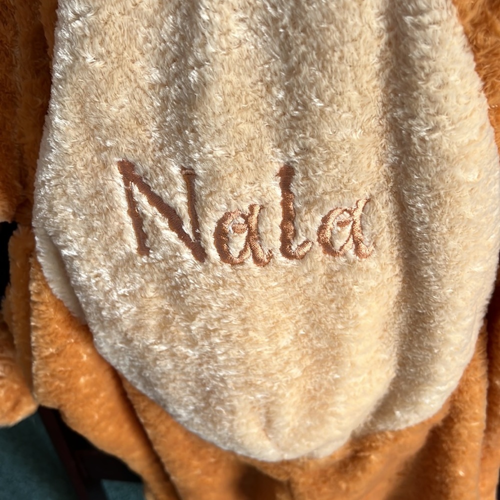 Disney Nala the lion cub costume - Picture 2 of 3